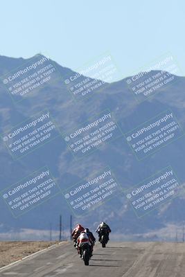 media/Dec-07-2025-CVMA (Sun) [[3e7d2de5dc]]/Race 7-Formula Lightweight Twins Shootout/